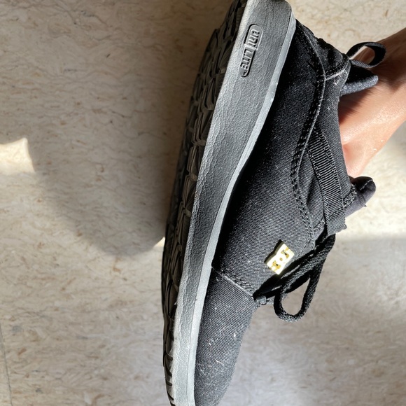 DC Black Shoes - Picture 14 of 17